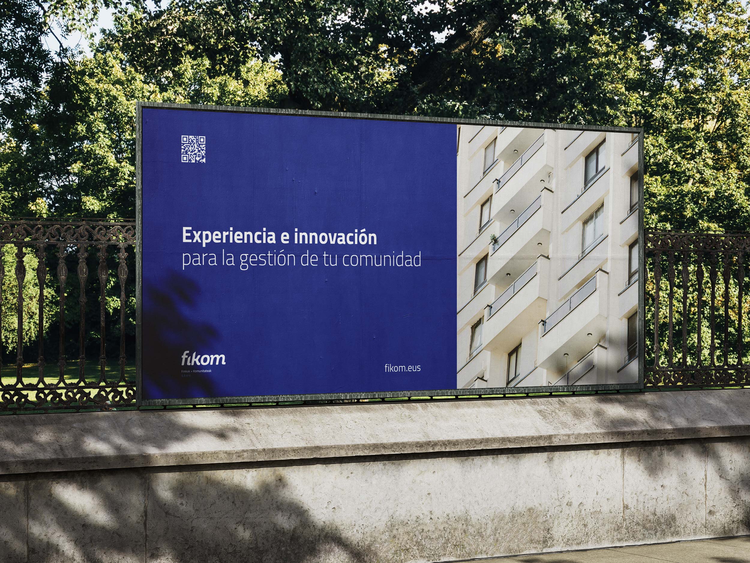 Valla publicitaria de Fikom